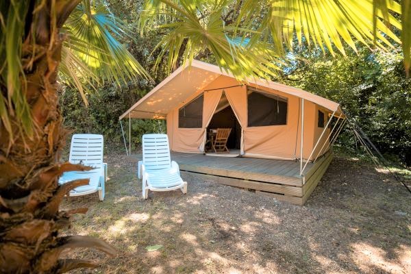 campings/francia/languedoc-rosellon/pirineos-orientales/des Albères/tente-natura-2.jpg